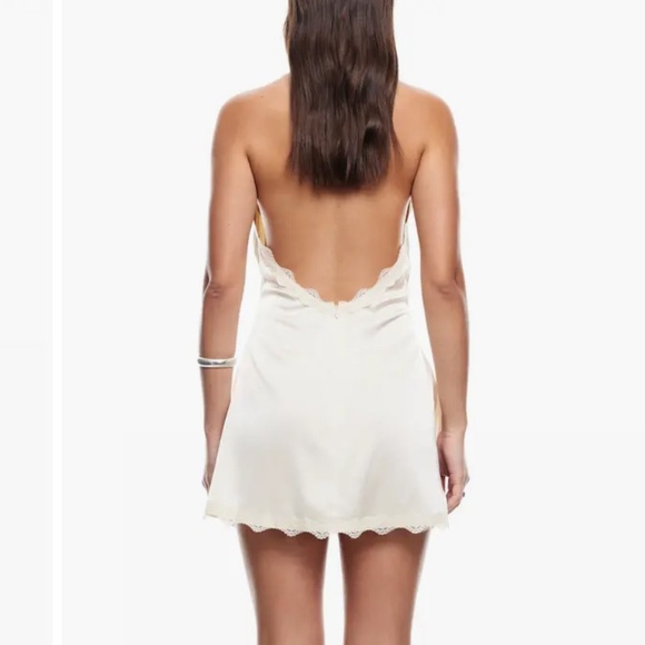 Lioness dress - Picture 4 of 4